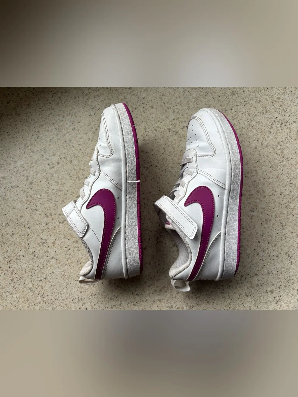 Nike Kids Shoes White & Magenta Low-Top Sneakers in Size 3 Kid Girls